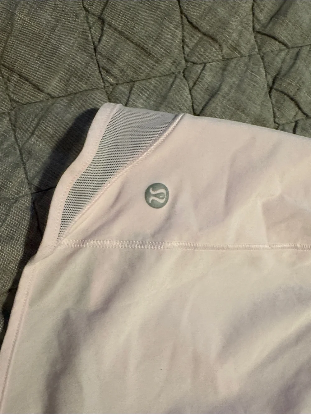 Lululemon Hotty hot 4 inch shorts. Light pink color